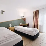 Airport Messe Casa Apartment *