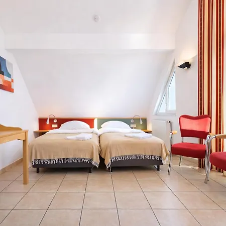 Airport Messe Casa Apartment *