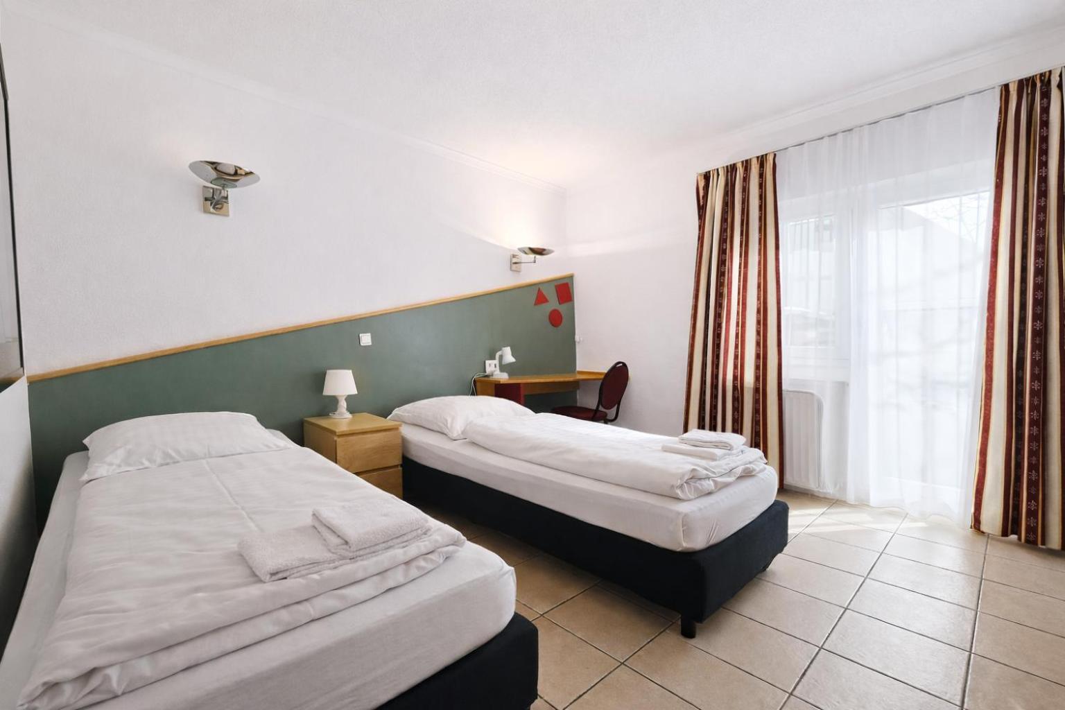 Airport Messe Casa Apartment *