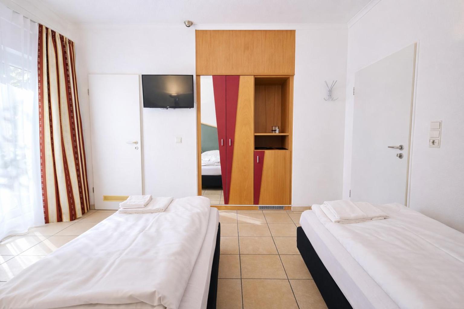 Airport Messe Casa Apartment *