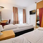 Airport Messe Casa Apartment Dusseldorf